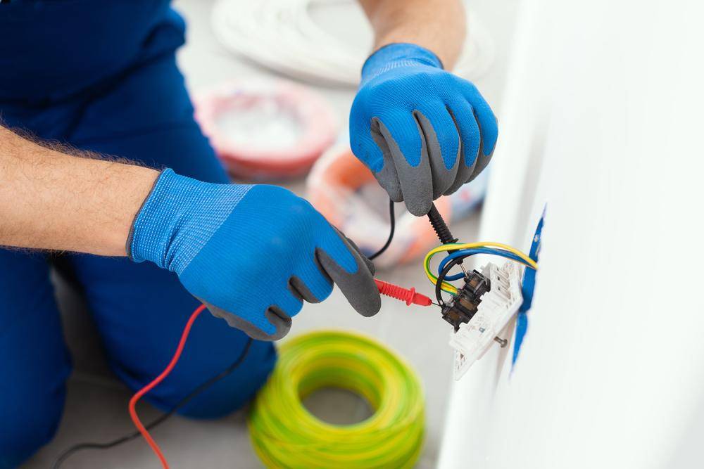 Mise aux normes électriques près de Ploërmel
